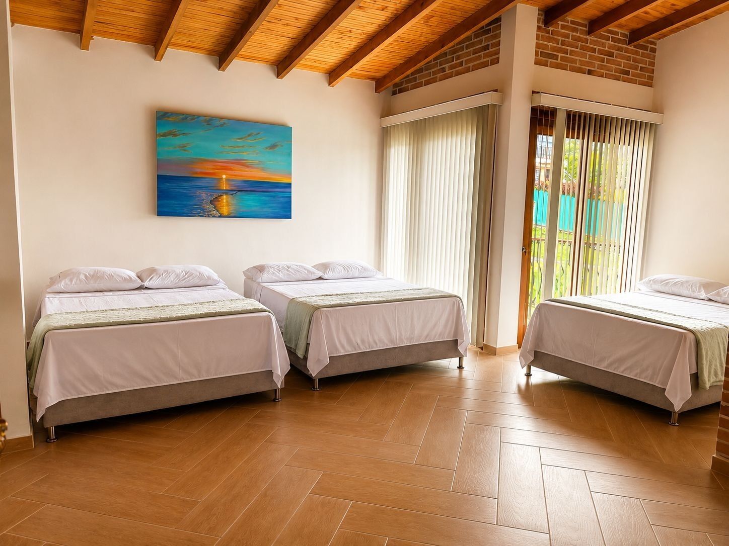 5 quartos, Wi-Fi, roupa de cama, acesso para cadeiras de rodas