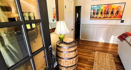 Bourbon Trail Lodge, Kentucky Derby, close to Louisville, Bardstown!