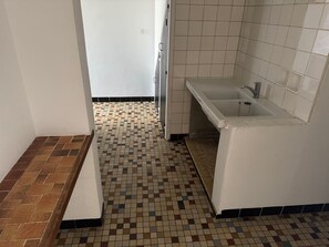 Bathroom - Vrbo Property (Saint-Pierre-en-Auge)