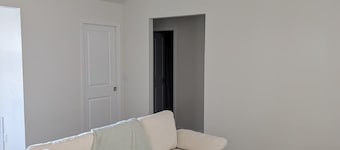 3-bedroom house in enchanting Dodge City with AC for comfort