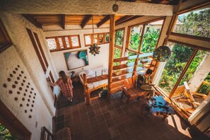 Comfort-suite - balkon - udsigt til have | Interiør
