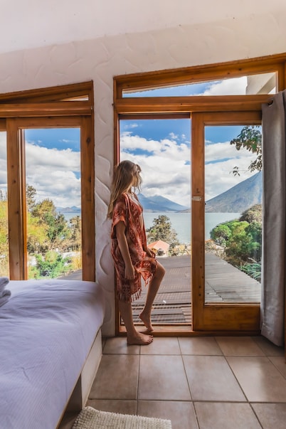Lush Atitlán