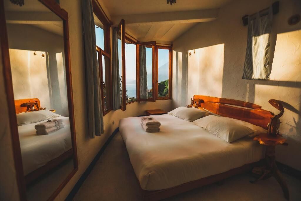 Deluxe-Suite, Balkon, Seeblick | Verdunkelungsvorhänge, kostenloses WLAN