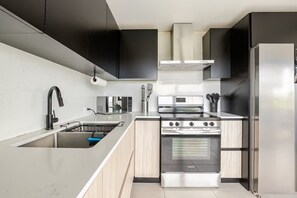 Private kitchen - Luxury Casa Kiarita • House on the Hill (San Juan)