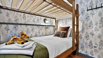4 Schlafzimmer, Bügeleisen/Bügelbrett, WLAN, Bettwäsche