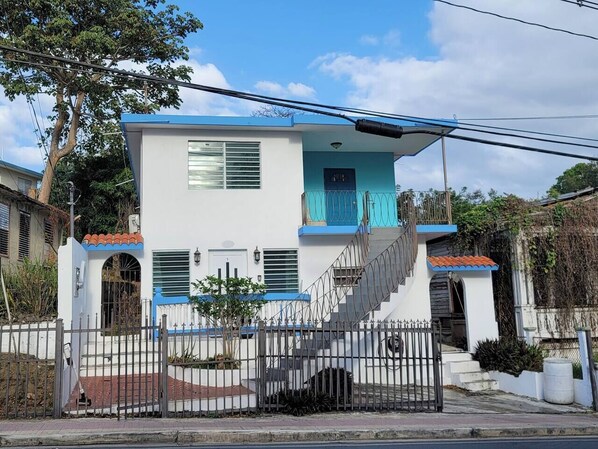 Exterior - Above the Plaza 7·Downtown Rincon·AC Rooms for 6 (Rincon)