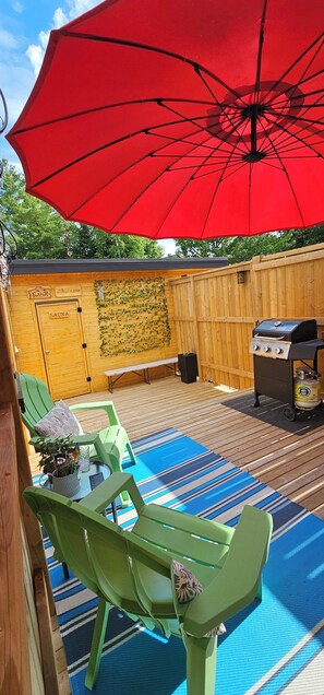 Terrace/patio - Luxury Guest Suite •  ♡ Sauna experience.$$ • Private Entrance • (Riverview)