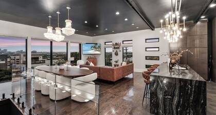 Skyline Views | Rooftop Hot Tub Bar | Villa Sophia