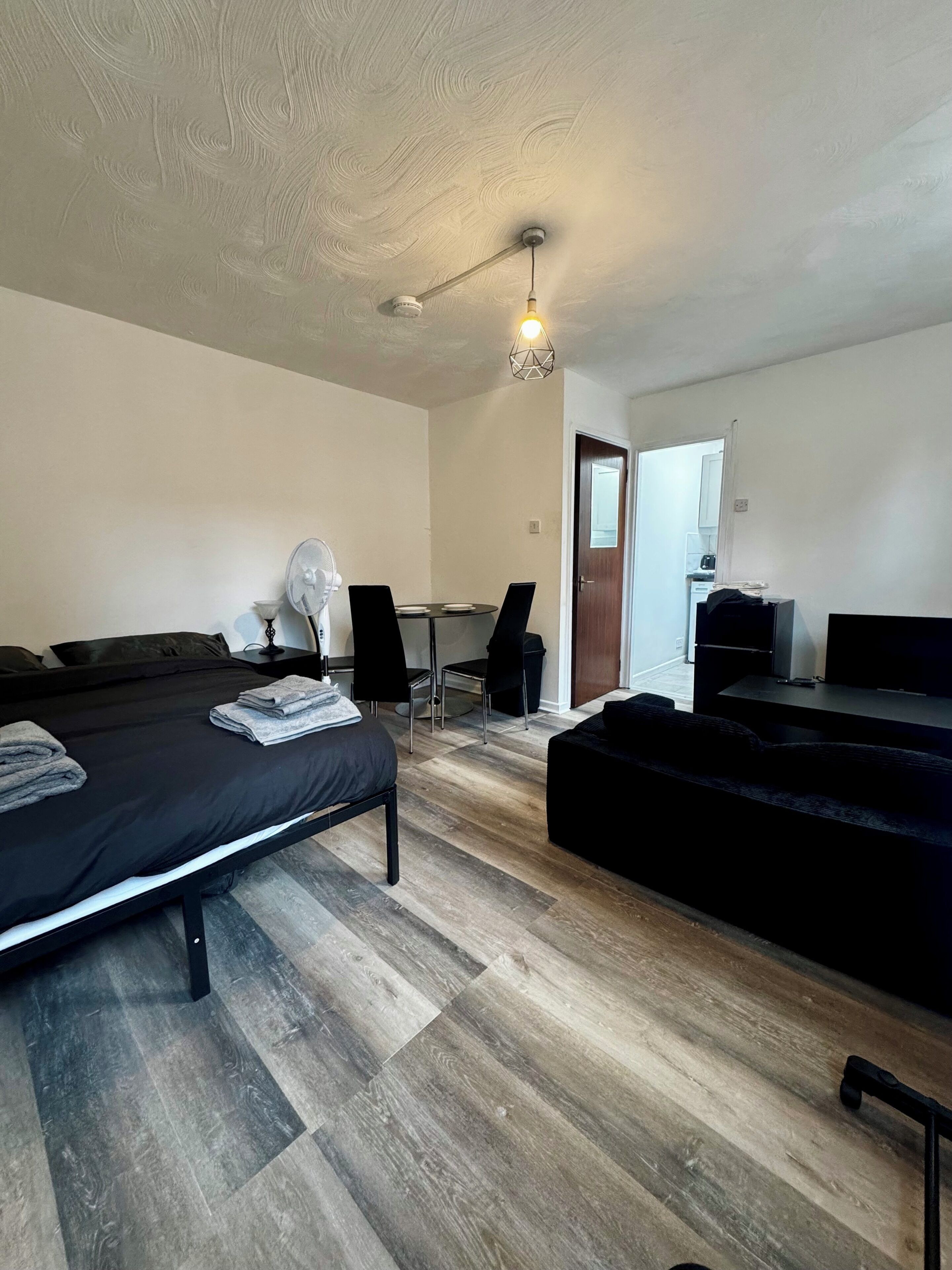 1 bedroom, iron/ironing board, free WiFi
