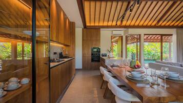 Vila | Cozinha privada | Cafeteira/chaleira, chaleira elétrica, torradeira, liquidificador