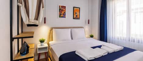 2 bedrooms, iron/ironing board, WiFi, bed sheets