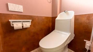 Basic Twin Room, Non Smoking (201) | Bathroom | Separate tub and shower, hair dryer, electronic bidet, towels