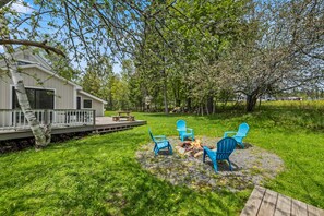 Outdoor dining - Woodside Oasis | Walking distance to Downtown Rangeley (Rangeley)