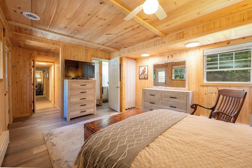 Ligonier Relaxing Country 2 Bedroom Ranch – Fallen Oak,  
Sauna, Cold Plung...