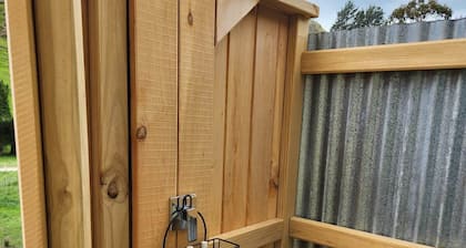 Mountain View Dome & Private Hot Tub (Piwakawaka)