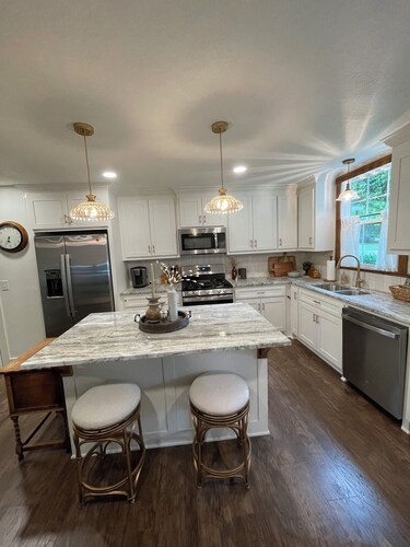 The Preacher House - A Cozy Newly Renovated House