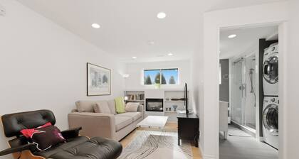 3BR Dunbar Family Retreat Near UBC/Transit