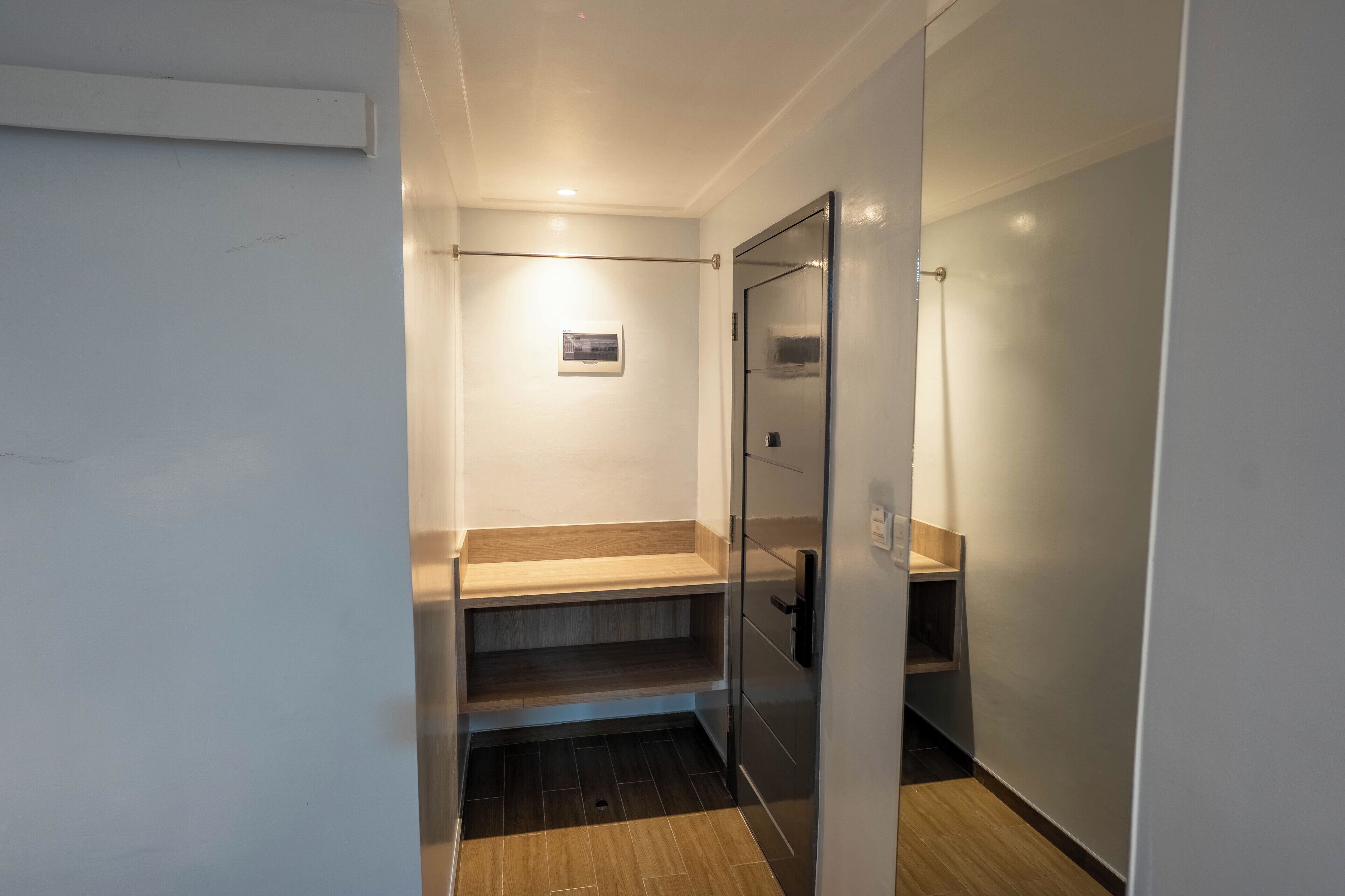 Chambre Familiale, vue ville | Coffres-forts dans les chambres, bureau