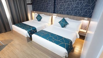 In-room safe, desk, laptop workspace, free WiFi