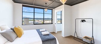 Petone 3BR | Harbour Views, Foosball & Parking