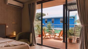 Superior Double or Twin Room, City View | In-room safe, desk, laptop workspace, blackout drapes