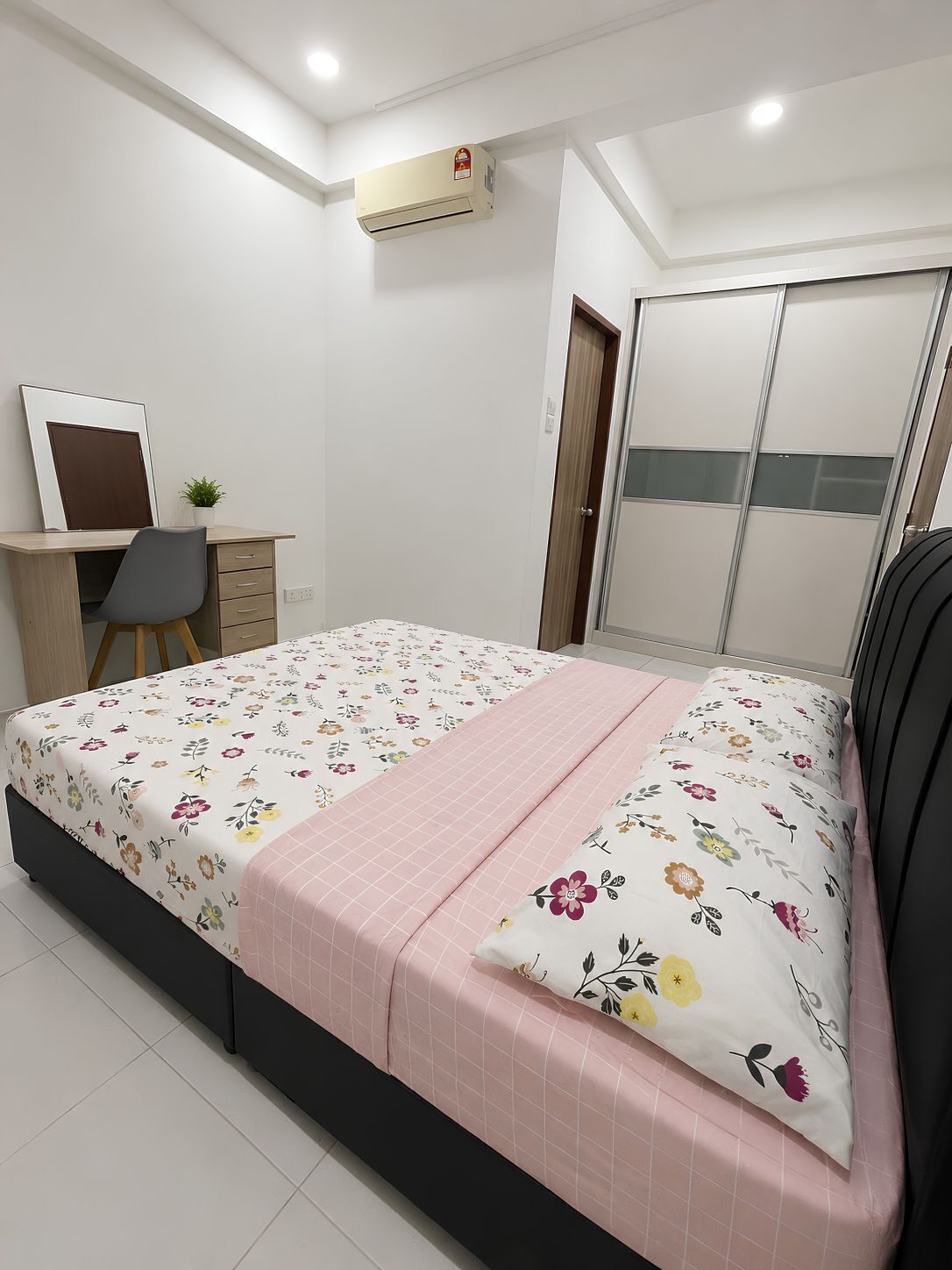 Ropa de cama y accesible en silla de ruedas