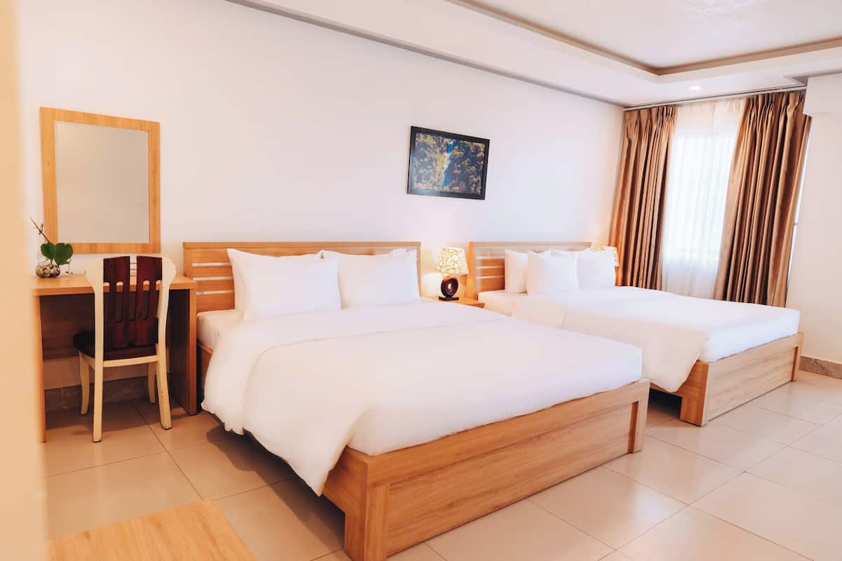Deluxe Double Room, City View | Peti besi dalam bilik, kalis bunyi, Wi-fi percuma 