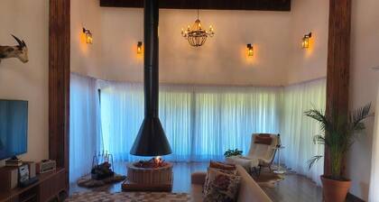 Country house in Lages, Aconchego Serrano, with outdoor hot tub.
