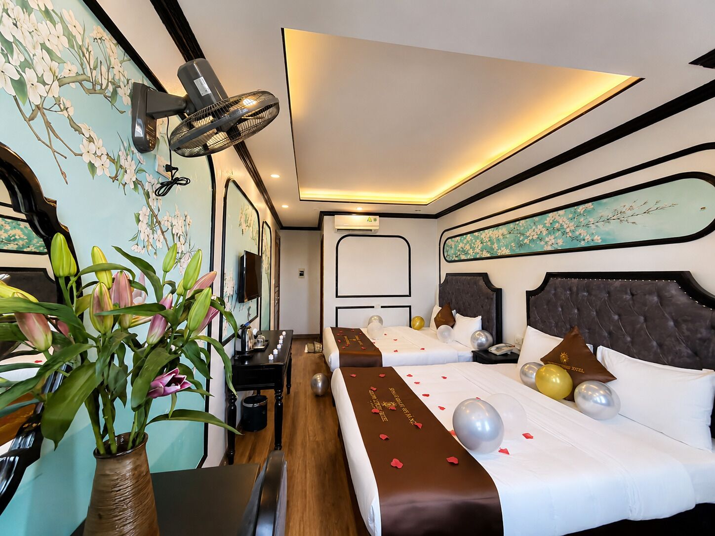 Peralatan tempat tidur premium, busa memori, item bar mini percuma 
