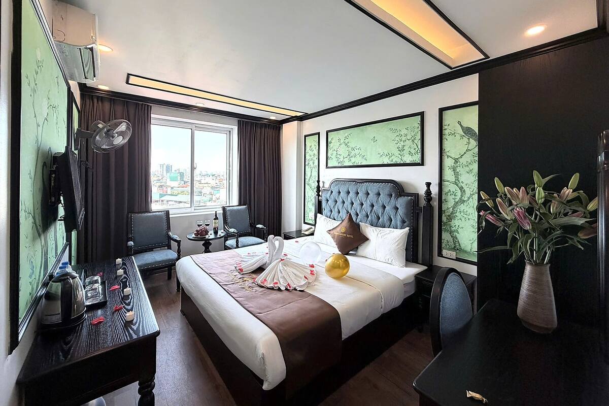 Habitación doble superior, no fumadores, vistas a la ciudad | Ropa de cama de alta calidad y colchones viscoelásticos
