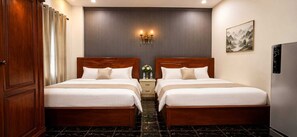 Habitación cuádruple clásica | Wifi gratis y ropa de cama 
