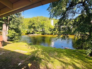 Property grounds - Luxury River home near Cherokee and Bryson City (Cherokee)