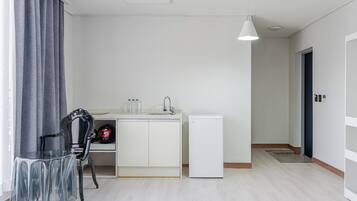 Basic Room, 1 Bedroom (Premium Double Twin 805) | 1 bedroom, free WiFi