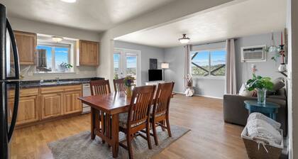 Charming 2-bedroom house atop Main Street