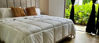 ลูมินา โรงแรม เอลเลแกนเซีย วาย คอมฟอร์ต