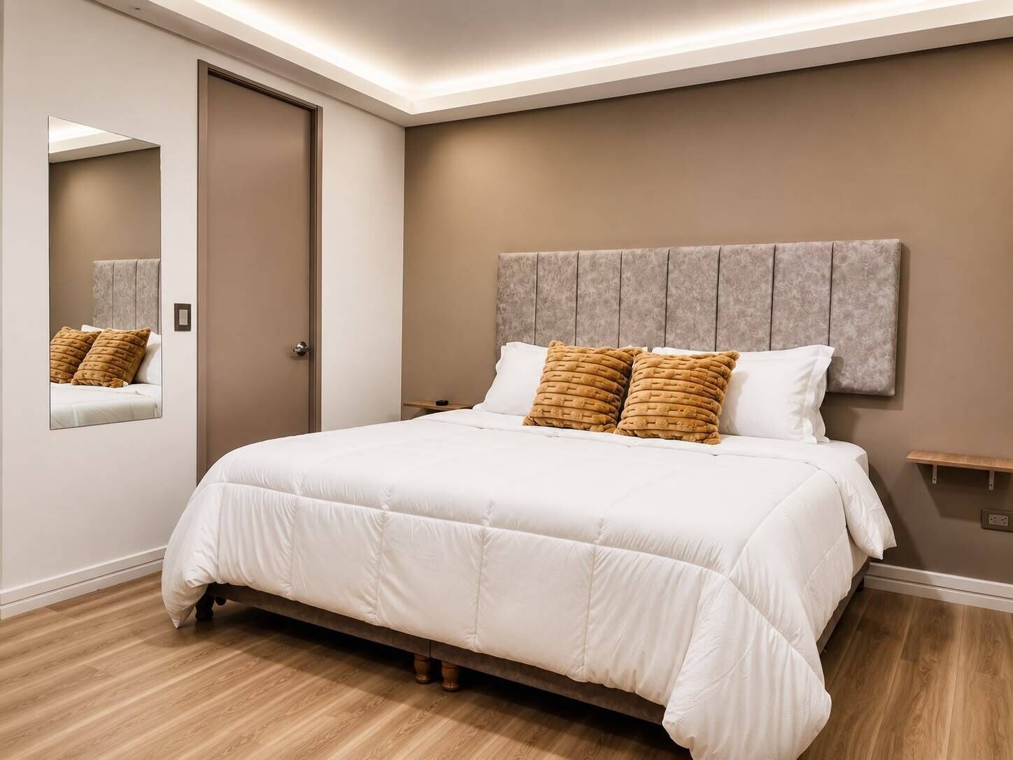 Deluxe Double Room, Garden View | Desk, laptop workspace, blackout drapes, free WiFi