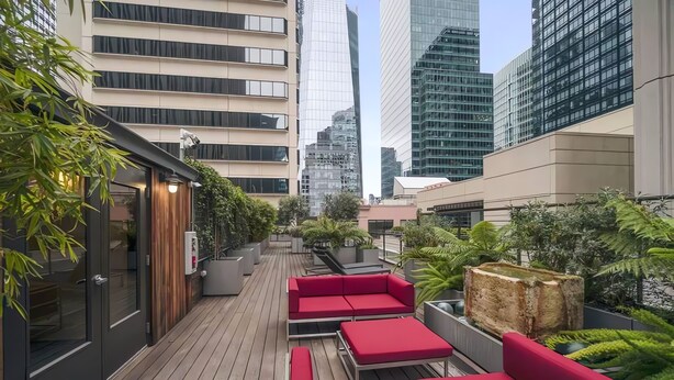 Unclassified image, 1 of 12, button - Central 1-bedroom condo in vibrant San Francisco Downtown (San Francisco)