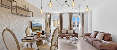 標準公寓, 3 間臥室, 陽台 (Bono Deluxe: 3BR Home in Desenzano) | 用餐區