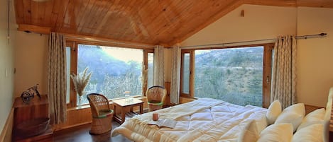 4 Schlafzimmer, Bügeleisen/Bügelbrett, WLAN, Bettwäsche