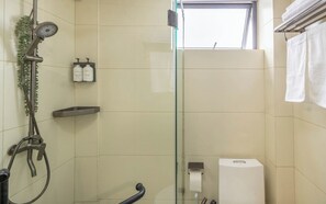 Deluxe-Apartment, Balkon | Badezimmer