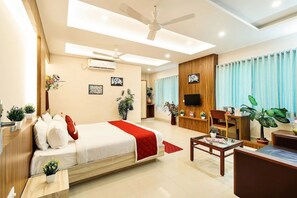 Deluxe Double Room, Courtyard View | Blackout curtains, iron/ironing board, free WiFi - SRS Jade Empire (Bangalore)