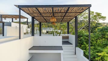 Vila, 2 kamar tidur, kolam renang pribadi, pemandangan pantai | Teras/patio