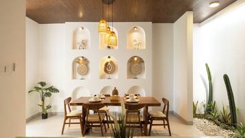 Villa, 2 habitaciones, alberca privada, vista a la playa | Restaurantes