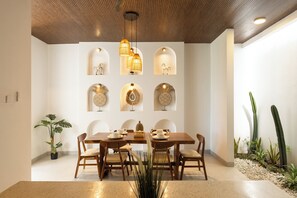 Villa, 2 habitaciones, alberca privada, vista a la playa | Restaurantes