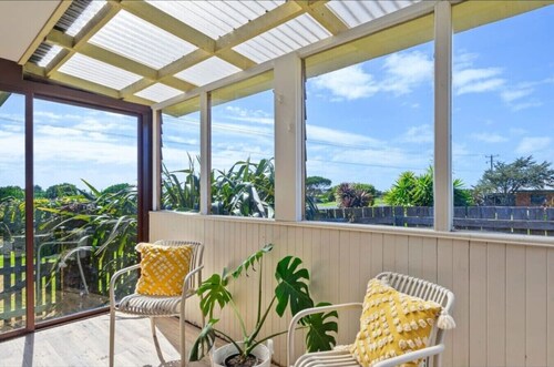 Seabreeze Retreat by the Beach