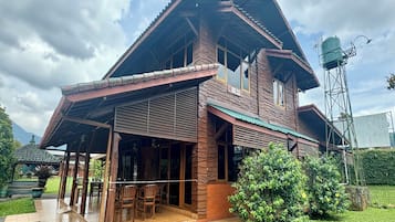 Villa, 6 Bedrooms | Exterior