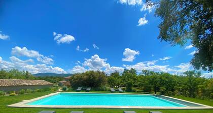 Grand Mas à Bonnieux, Piscine sécurisée et climatisation