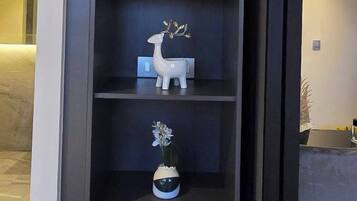 Condo, 1 Bedroom, Accessible, Smoking | Interior