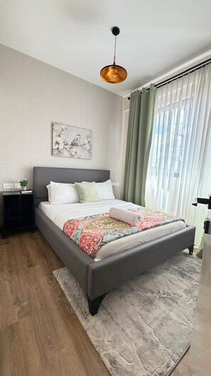 Apartamento clásico, vistas a la ciudad | Decoración individual, mobiliario individual, wifi gratis