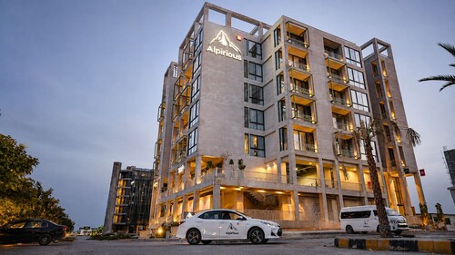 Alpirious Hotel - Near Islamabad Airport